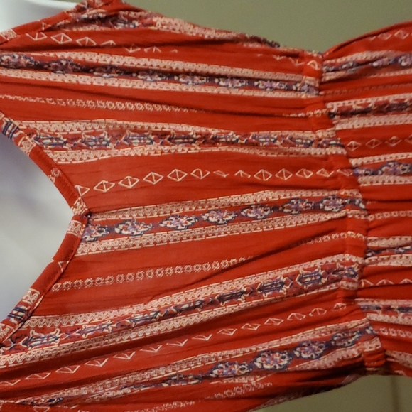 BEAUTIFUL NWOT ROMPER! 😍 - Picture 7 of 8